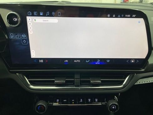 New 2026 Chevrolet Equinox EV LT image 4