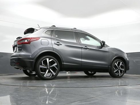 Used 2022 Nissan Rogue Sport SL AWD/4WD image 39