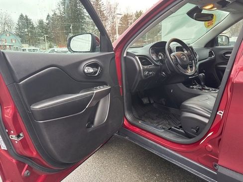 Used 2020 Jeep Cherokee Limited image 14