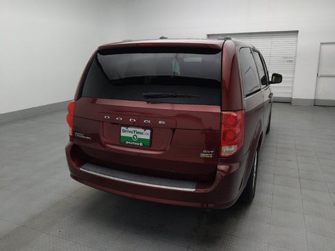 Used 2018 Dodge Grand Caravan SXT FWD image 7