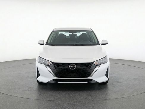 Used 2025 Nissan Sentra S FWD image 2
