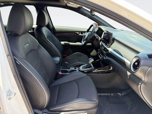 Used 2024 Kia Forte GT-Line w/ GT-Line Premium Package FWD image 32