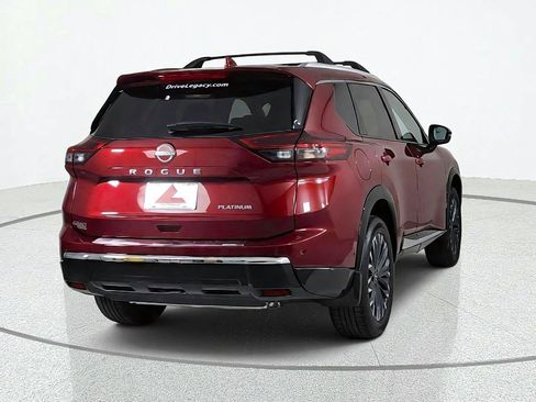 Used 2025 Nissan Rogue Platinum FWD image 6