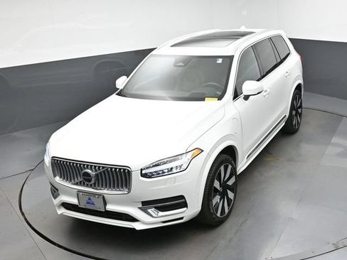 Used 2024 Volvo XC90 T8 Ultimate w/ Lounge Package AWD/4WD image 19