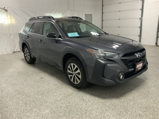 Used 2024 Subaru Outback Premium AWD/4WD image 4