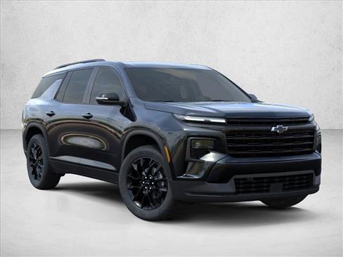 New 2026 Chevrolet Traverse LT w/ Midnight/Sport Edition FWD image 2