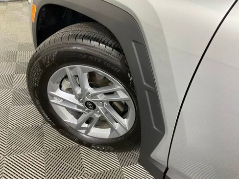 Used 2025 Hyundai Tucson SE FWD image 38