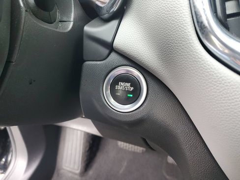 Used 2022 Chevrolet Equinox LT FWD image 27