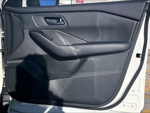 Certified 2025 Nissan Rogue S image 26