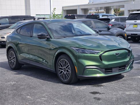 Certified 2025 Ford Mustang Mach-E Premium RWD image 3