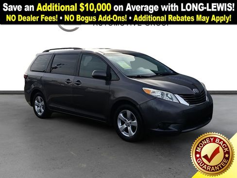 Used 2017 Toyota Sienna LE image 10