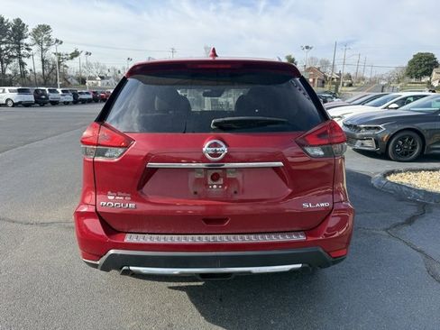 Used 2017 Nissan Rogue SL image 5