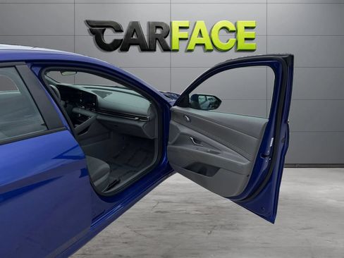 Used 2021 Hyundai Elantra SEL w/ Convenience Package FWD image 21