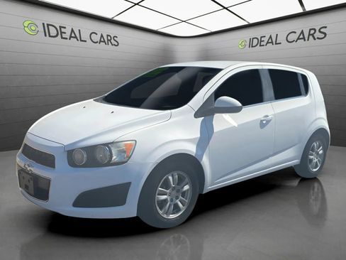 Used 2016 Chevrolet Sonic LT FWD image 1