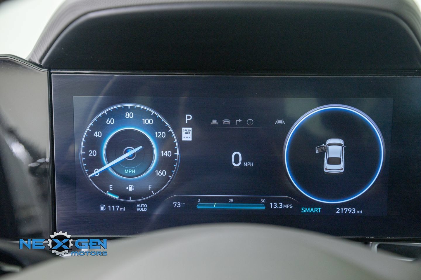 Used 2024 Hyundai Elantra SEL w/ Convenience Package FWD image 17