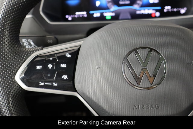 Used 2024 Volkswagen Tiguan SE R-Line AWD/4WD image 8