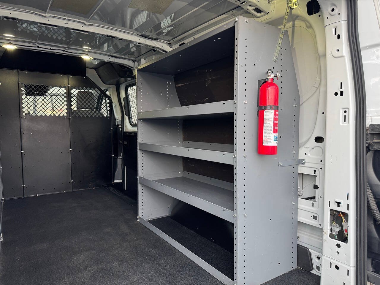 Used 2018 Ford Transit 250 130 Low Roof RWD image 11