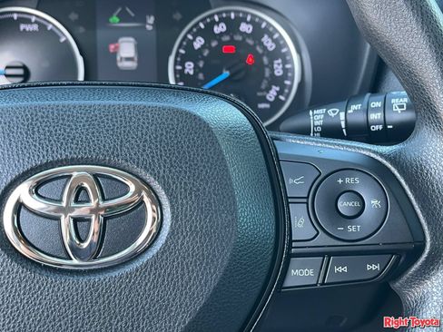 Certified 2021 Toyota RAV4 XLE w/ Carpet Mat Package (TMS) AWD/4WD image 24