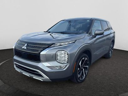 Used 2024 Mitsubishi Outlander SE