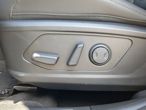 New 2025 Hyundai Santa Cruz SEL image 17