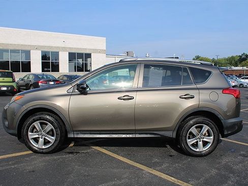 Used 2015 Toyota RAV4 XLE AWD/4WD image 7