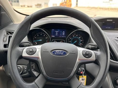 Used 2015 Ford Escape SE image 24