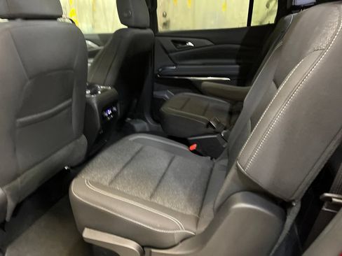 Used 2025 Chevrolet Traverse LT w/ Midnight/Sport Edition FWD image 20