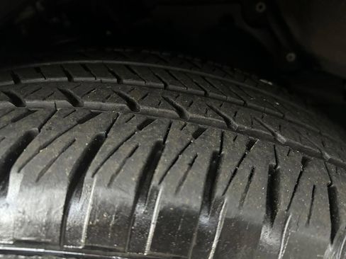 Used 2010 Lexus LX 570 4WD image 22