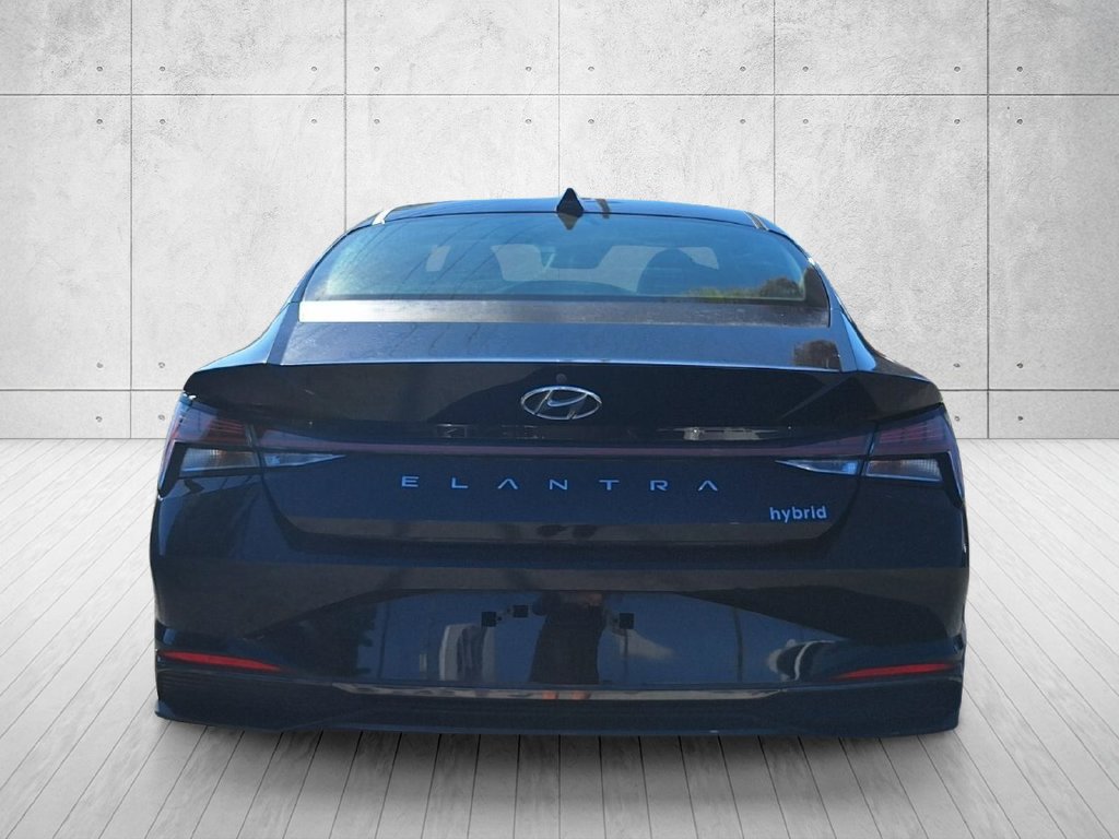 Used 2022 Hyundai Elantra Limited w/ Cargo Package FWD image 6