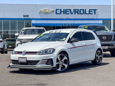 Used 2018 Volkswagen GTI S FWD image 1