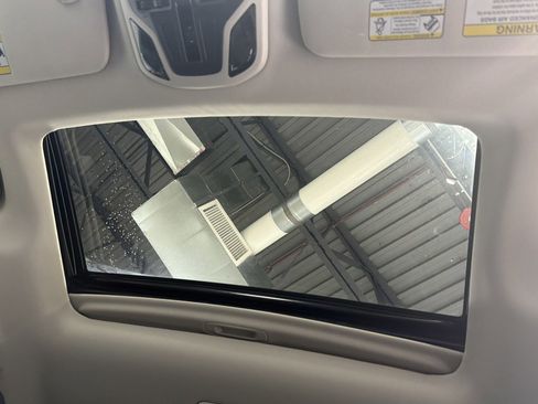 Certified 2024 Subaru Outback Limited image 31