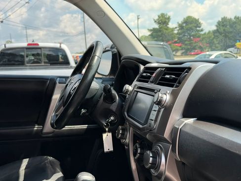 Used 2014 Toyota 4Runner SR5 RWD image 30
