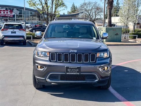 Used 2019 Jeep Grand Cherokee Limited AWD/4WD image 6