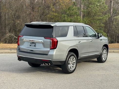 Used 2024 GMC Yukon Denali w/ Advanced Technology Package image 14