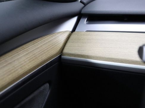 Used 2023 Tesla Model 3 Standard Range image 48