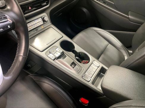 Used 2023 Hyundai Kona Limited image 20