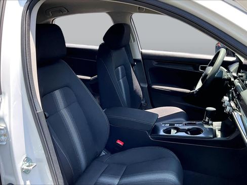 Used 2023 Honda Civic LX image 9