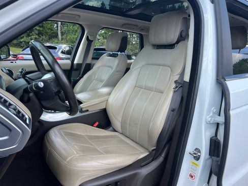 Used 2018 Land Rover Range Rover Sport HSE AWD/4WD image 30