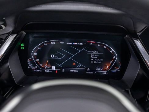 Used 2023 BMW Z4 M40i w/ Premium Package image 18
