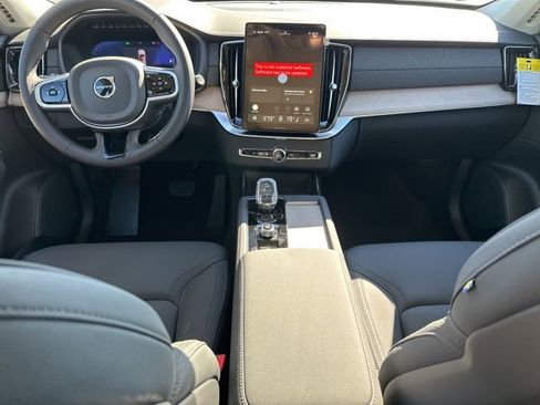 New 2026 Volvo XC90 B6 Plus w/ Protection Package Premier image 11