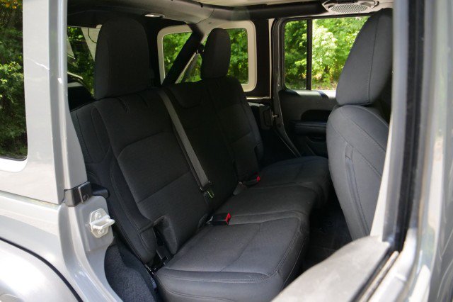 Used 2023 Jeep Wrangler Unlimited Sport AWD/4WD image 32