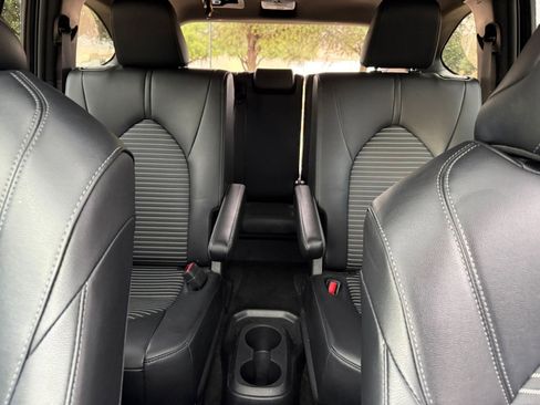 Used 2025 Toyota Highlander XSE AWD/4WD image 41
