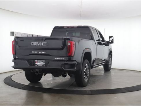 Used 2024 GMC Sierra 2500 Denali Ultimate AWD/4WD image 8