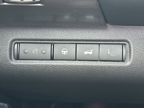 New 2025 Nissan Pathfinder Platinum w/ Black Appearance Package image 33