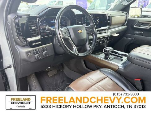 Used 2023 Chevrolet Silverado 1500 High Country w/ High Country Premium Package AWD/4WD image 26