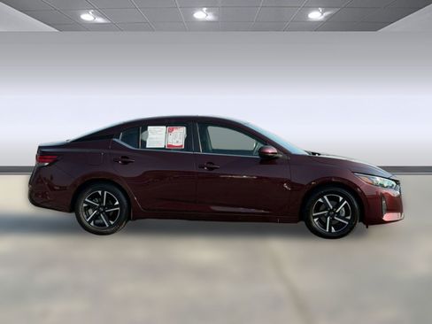 Used 2025 Nissan Sentra SV FWD image 12