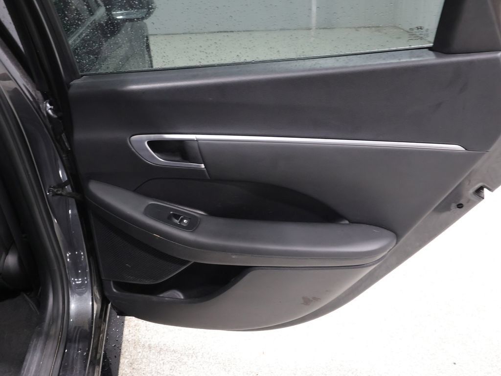 Used 2021 Hyundai Sonata SEL FWD image 21