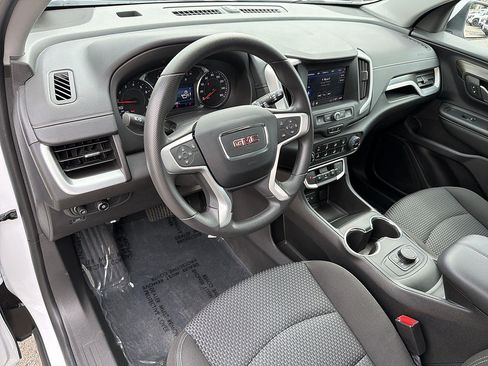 Used 2023 GMC Terrain SLE FWD image 9