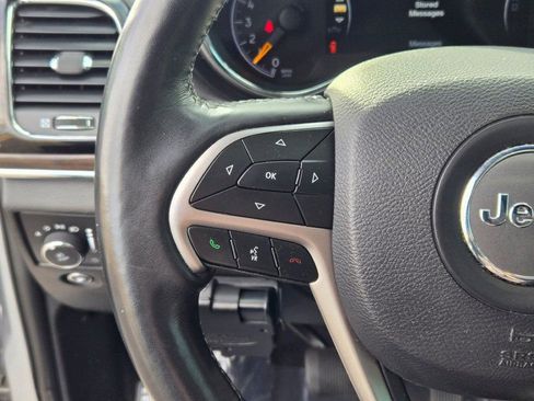 Used 2019 Jeep Grand Cherokee Overland image 35
