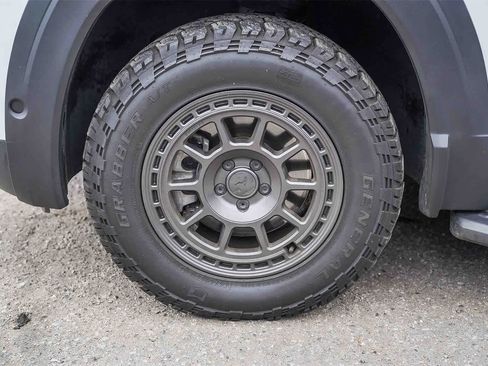 Used 2021 Volkswagen Atlas SEL image 6